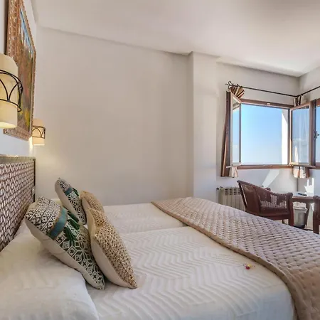 Hotel Mirador Arabeluj *