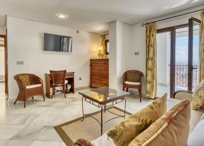 Mirador Arabeluj Otel Granada
